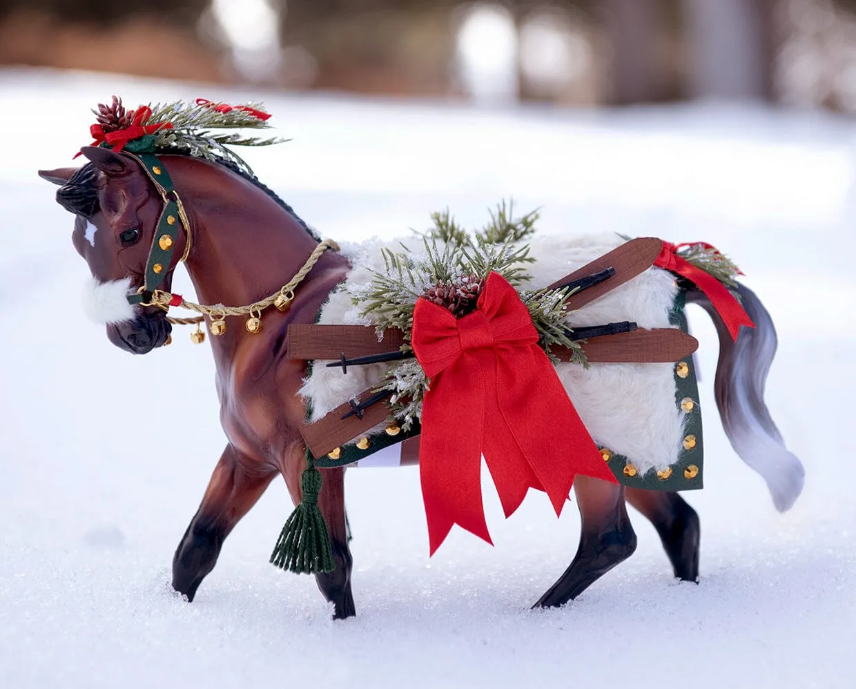 Breyer Apres Ski Holiday Horse
