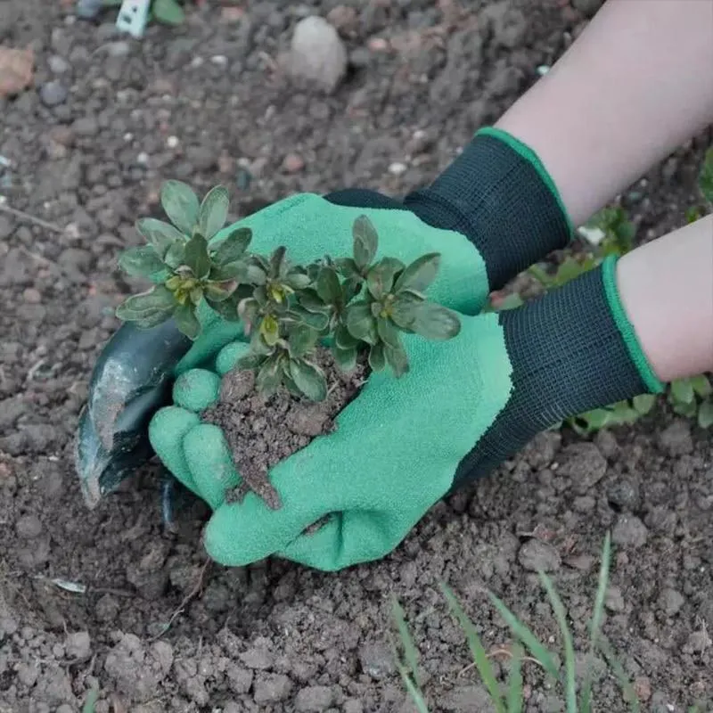 Gardening Gloves with Fingertip Claws